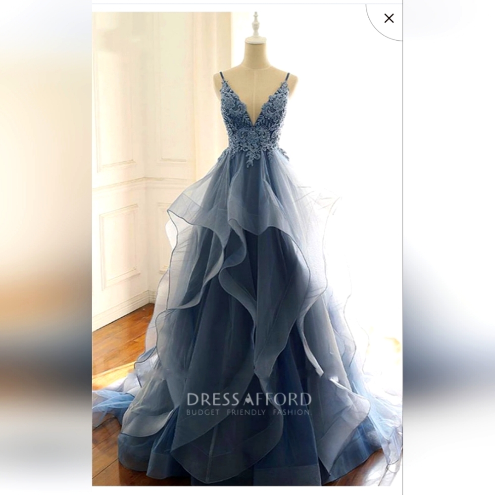 Size 4 Dusty Blue Gown